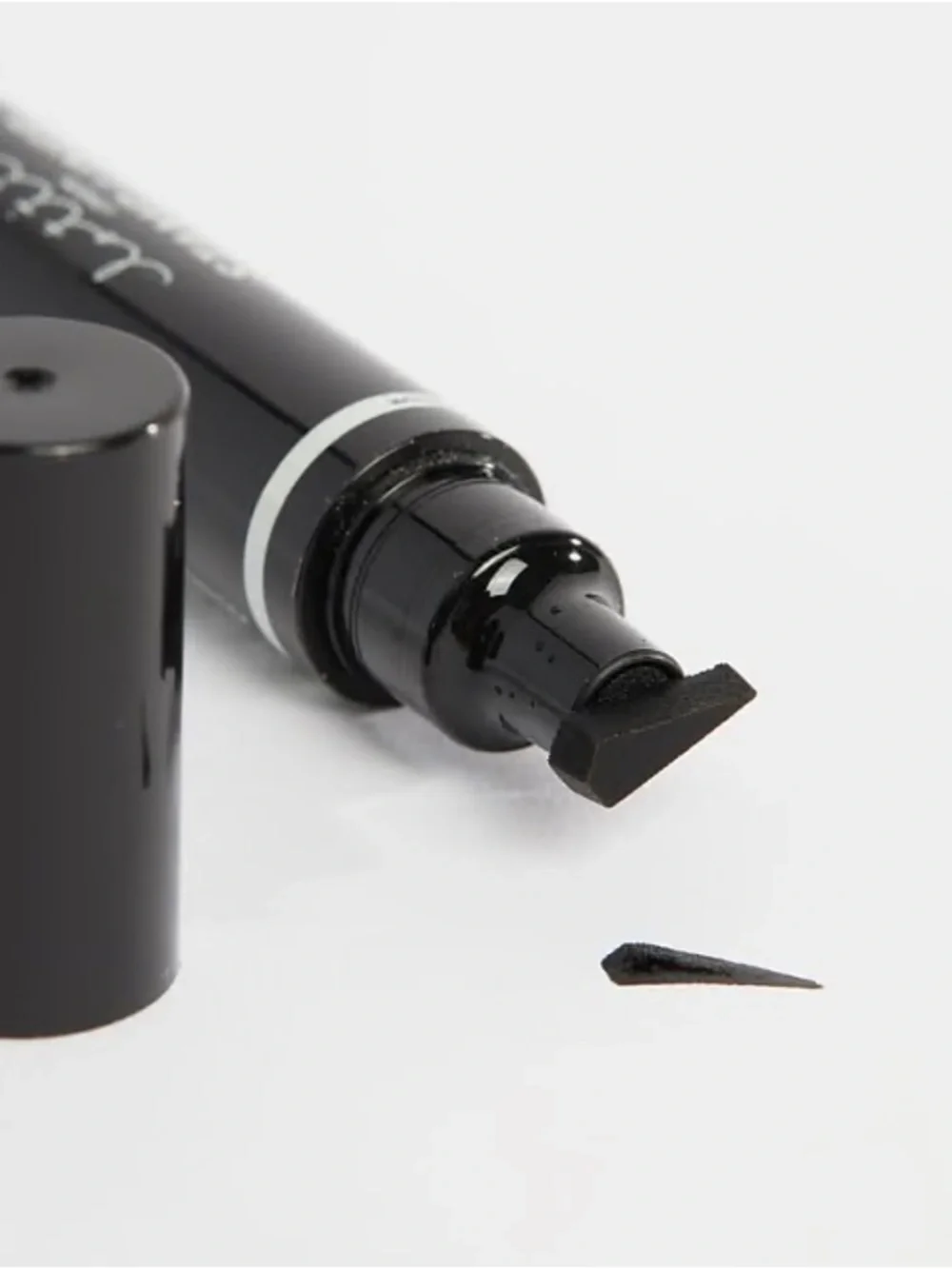 Lottie London Stamp & Wing Liner Duo -?Wing It